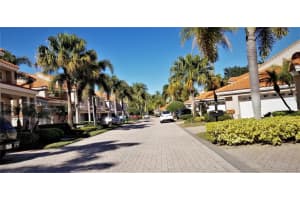 7446 Somerset Shores Ct, Orlando, FL 32819, Sold 03/28/22