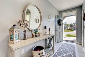 352 Spruce Pine Dr, DeBary, FL 32713, Sold 03/16/22