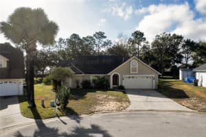 5940 Loma Vista Dr W, Davenport, FL 33896, Sold 03/25/22