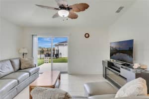 204 Miles Ct, Davenport, FL 33837, Sold 04/07/22