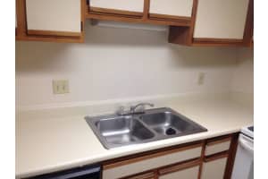 4215 S Semoran Blvd, Orlando, FL 32822, Sold 03/07/22