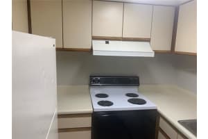 4215 S Semoran Blvd, Orlando, FL 32822, Sold 04/27/22
