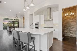 8370 Via Vittoria Way, Orlando, FL 32819, Sold 02/22/22