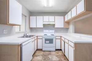 1807 Fluorshire Dr, Brandon, FL 33511, Sold 03/11/22