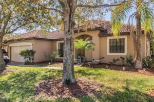 2992 Siesta View Dr, Kissimmee, FL 34744, Sold 06/30/22