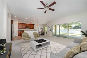 2281 Home Again Rd, Apopka, FL 32712, Sold 04/15/22
