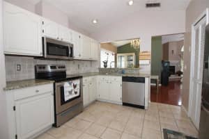 2665 Delcrest Dr, Orlando, FL 32817, Sold 03/16/22