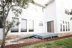 8909 Turnberry Ct, Orlando, FL 32819, Sold 05/18/22