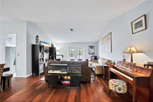 2242 BRIDGEWOOD TRL, ORLANDO, FL 32818 Sold 08/19/22