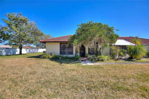 558 Hunter Cir, Kissimmee, FL 34758, Sold 04/08/22