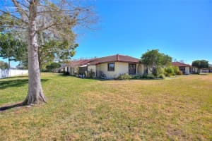 558 Hunter Cir, Kissimmee, FL 34758, Sold 04/08/22
