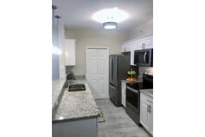 5467 Vineland Rd, Orlando, FL 32811, Sold 03/23/22