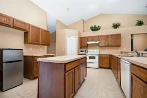 2202 Lake Pointe Cir, Leesburg, FL 34748, Sold 05/06/22