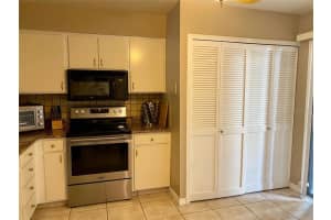 668 Lake Villas Dr, Altamonte Springs, FL 32701, Sold 04/27/22