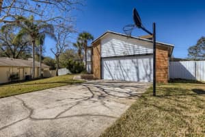 1604 Sun Ridge Dr, Apopka, FL 32703, Sold 03/31/22