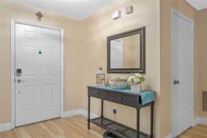 211 Lynn St, Oviedo, FL 32765, Sold 03/23/22