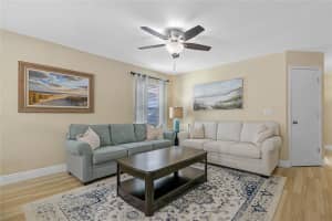 211 Lynn St, Oviedo, FL 32765, Sold 03/23/22
