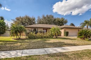 4680 Treasure Cay Rd, Tavares, FL 32778, Sold 03/10/22