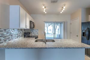 337 Wilton Cir, Sanford, FL 32773, Sold 04/07/22