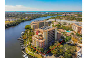1921 Monte Carlo Dr, Sarasota, FL 34231, Sold 04/25/22