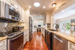 1155 W Winged Foot Cir, Winter Springs, FL 32708, Sold 03/25/22