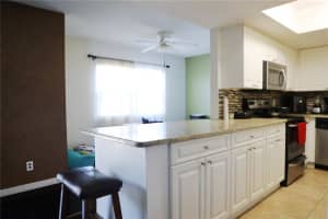 9831 Barley Club Dr, Orlando, FL 32837, Sold 04/26/22