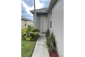 239 Aster Dr, Davenport, FL 33897, Sold 03/29/22