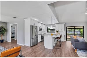 7001 Burnway Dr, Orlando, FL 32819, Sold 04/28/22