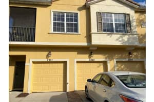 2896 Oakwater Dr, Kissimmee, FL 34747, Sold 05/16/22