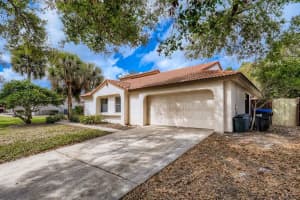 7443 Sparkling Lake Rd, Orlando, FL 32819, Sold 05/04/22