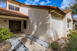 7443 Sparkling Lake Rd, Orlando, FL 32819, Sold 05/04/22