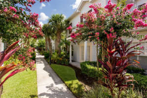 2966 Lucayan Harbour Cir, Kissimmee, FL 34746, Sold 06/06/22