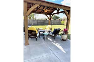 814 Lewis Pl, Longwood, FL 32750, Sold 04/04/22