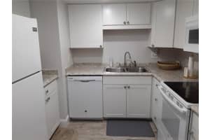 924 Lake Destiny Rd, Altamonte Springs, FL 32714, Sold 03/29/22