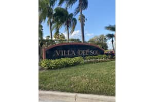2208 Antigua Pl, Kissimmee, FL 34741, Sold 03/24/22