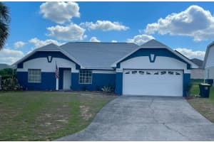 5416 Loma Vista Dr, Davenport, FL 33896, Sold 04/13/22