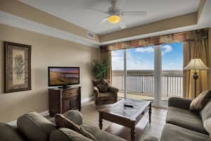 13427 Blue Heron Beach Dr, Orlando, FL 32821, Sold 04/01/22