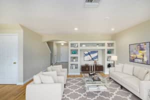 2624 Edgewater Falls Dr, Brandon, FL 33511, Sold 03/30/22