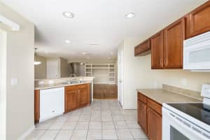 2624 Edgewater Falls Dr, Brandon, FL 33511, Sold 03/30/22