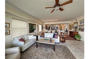4177 N Orange Blossom Trl, Orlando, FL 32804, Sold 04/28/22