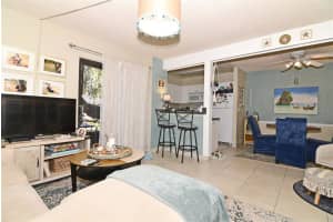 3019 Antique Oaks Cir, Winter Park, FL 32792, Sold 04/25/22