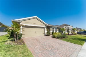 324 Summer Squall Rd, Davenport, FL 33837, Sold 04/09/22