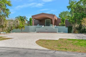 3824 Gaines Dr, Winter Haven, FL 33884, Sold 04/14/22
