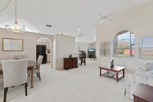 2824 St Augustine Dr, Orlando, FL 32825, Sold 03/29/22