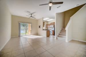 1250 Twin Trees Ln, Sanford, FL 32771, Sold 05/09/22