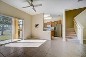 1250 Twin Trees Ln, Sanford, FL 32771, Sold 05/09/22