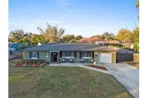 2127 Lake Dr, Winter Park, FL 32789, Sold 05/05/22