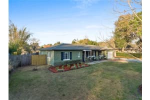 2127 Lake Dr, Winter Park, FL 32789, Sold 05/05/22