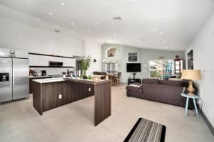 116 Carrera Ave, Davenport, FL 33897, Sold 04/11/22