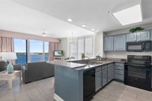 13427 Blue Heron Beach Dr, Orlando, FL 32821, Sold 03/29/22